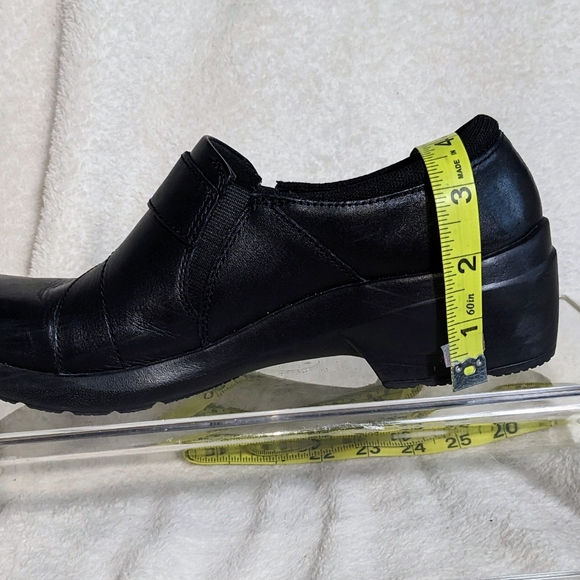 Women's Black Clarks Ultimate Comfort‎ Collection | Size 7.5 M - Picture 9 of 10